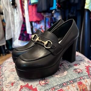 NWOT Brand New Steve Madden 90s Cinderella Heeled Loafers 🖤